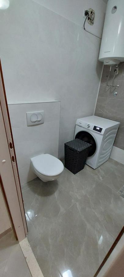 Lana Apartment สปลิท ภายนอก รูปภาพ